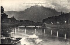 CPA Grenoble la nuit et le Moucherette 