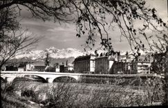 CPA Grenoble Isere Pont Marius Gontard Eglise Saint Andre au Fond Massif de Belledonne 