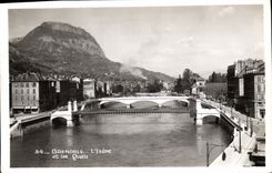 CPA Grenoble L'Isere et les Quais 