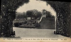CPA Palais de Compiegne vue sur le Parc du Berceau de l'Empereur 