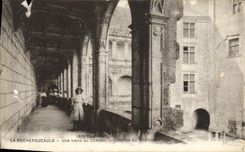 CPA Charente la Rochefoucauld une visite au Chateau Galeries du Premier Etage 