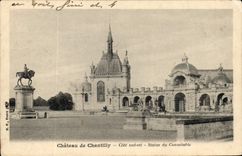 CPA Chateau de Chantilly Cote sud est Statue du Connetable 