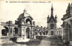 CPA Chateau de Chantilly la Cour d'Honneur 