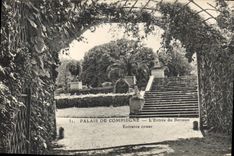 CPA Palais de Compiegne l'Entree du Berceau 