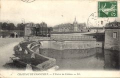 CPA Chateau de Chantilly L'Entree du Chateau 