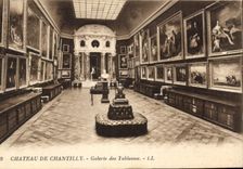 CPA Chateau de Chantilly Galerie des Tableaux 