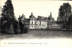 CPA Chateau de Chantilly le Chateau vu du Parc 