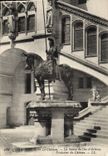 CPA Pierrefonds le Chateau la Statue du Duc 'Orleans Fondateur du Chateau 