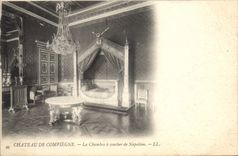 CPA Chateau de Compiegne la Chambre a coucher de Napoleon 