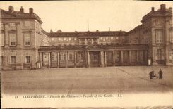 CPA Compiegne Facade du Chateau 