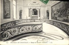 CPA Chateau de Chantilly Rampe de l'Escalier d'Honneur 