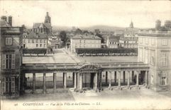 CPA Compiegne Vue de la Ville et du Chateau 