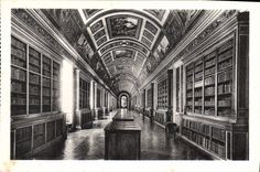 CPA Chateau de Fontainebleau la Galerie de Diane ou Bibliotheque 