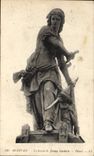 CPA Beauvais la Statue de Jeanne Hachette detail 
