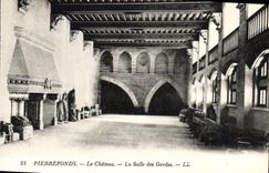 CPA Pierrefonds Le Chateau La Salle des Gardes 