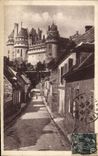 CPA Pierrefonds La Rue Notre Dame et le Chateau 