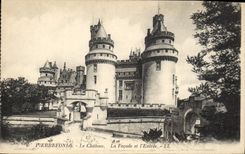 CPA Pierrefonds Le Chateau La Facade et l'Entree 