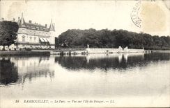 CPA Rambouillet Le Parc Vue sur I'Ile du Potager 