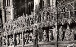 CPA La Cathedrale de Chartres Details du Pourtour du Choeur 