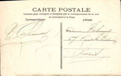 CPA Dreux La Place Saint Gilles et la Propriete de la Familie d'Orleans 