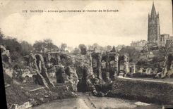 CPA Saintes Arenes gallo romaines et Clocher de St Eutrope 