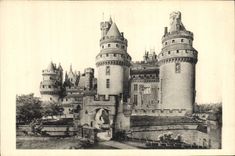 CPA Chateau de Pierrefonds Tours Jules Cesar et Charlemagne 
