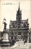 CPA Compiegne Place de l'Hotel de Ville 