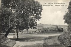 CPA Palais de Compiegne Un coin du Parc 