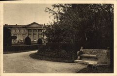 CPA Chateau de Compiegne Le Parc et le Banc de Napoleon 
