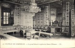 CPA Chateau de Compiegne Le Grand Salon de Reception des Dames d'Honneur 