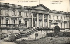 CPA Palais de Compiegne La Facade sur le Parc 