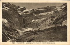 CPA Gavarnie Le Cirque Vue prise du Chemin des Entortes 