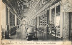 CPA Palais de Fontainebleau Galerie de Diane Bibliotheque 