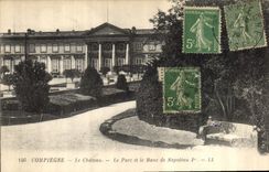 CPA Compiegne le Chateau le Parc et le Banc de Napoleon Ier 