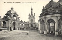 CPA Chateau de Chantilly Cour d'Honneur 
