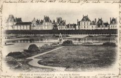CPA Palais de Fontainebleau vue prise du Parterre 