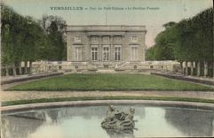 CPA Versailles Parc du Petit Trianon le Pavillon Francais 
