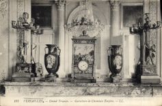 CPA Versailles Grand Trianon Garniture de Cheminee Empire 