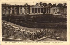 CPA Versailles Le Grand Trianon Vue sur le Parc 