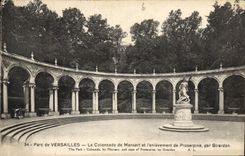 CPA Parc de Versailles la Colonnade de Mansart et l'enlevement de Proserpine par Girardon 