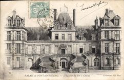 CPA Palais de Fontainebleau L'Escalier du fer a Cheval 