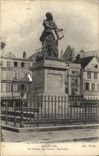 CPA Beauvais la Statue de Jeanne Hachette 