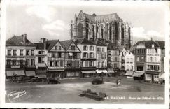 CPA Beauvais Place de l'Hotel de Ville 