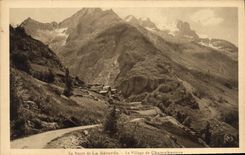CPA La route de la Berarde le Village de Champhorens 