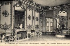 CPA Chateau de Versailles Le Salon de la Pendule 