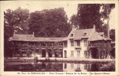 CPA Parc de Versailles Petit Trianon Maison de la Reine 