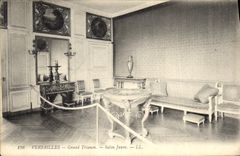CPA Versailles Grand Trianon Salon Jaune 