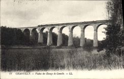 CPA Chantilly Viaduc des Etangs de Comelle  Train