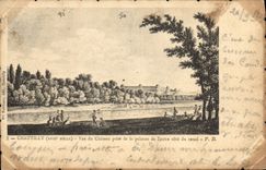 CPA Chantilly Vue du Chateau prise de la pelouse de l'autre cote du canal 