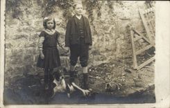CARTE PHOTO Enfants Chien